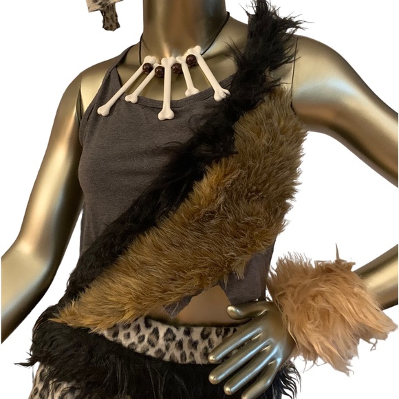 COPY - Halloween Cave Woman Costume (One of a kind) Size M - Picture 11 of 14